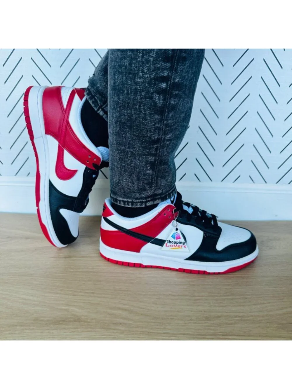 ⭐Rare Nike Dunk Low GS Sz 6.5Y Big Kids Shoes Sneakers Black Red Whie HF9980-600